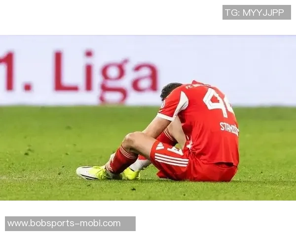 斯坦尼希奇在拜仁训练遭队友塔踩伤运气不佳需接受治疗恢复 斯坦尼希奇在拜仁训练遭队友塔踩伤运气不佳需接受治疗恢复